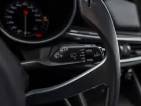 Alfa Romeo Stelvio thumbnail 38