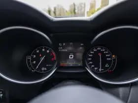 Alfa Romeo Stelvio thumbnail 39