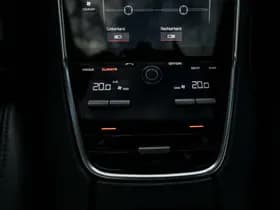 Porsche Panamera thumbnail 24
