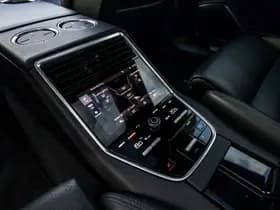 Porsche Panamera thumbnail 37