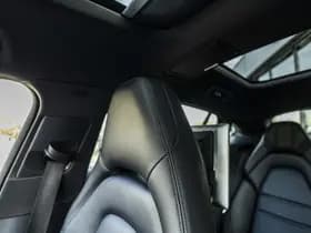 Porsche Panamera thumbnail 45