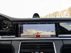 Porsche Panamera thumbnail 53
