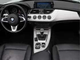 BMW Z4 Roadster sDrive18i | NL-auto | Leder | Navigatie | 18" | Stoelverwarming thumbnail 4