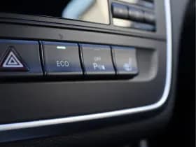 Mercedes-Benz CLA-Klasse 200 Prestige | Xenon | Stoelverwarming thumbnail 44