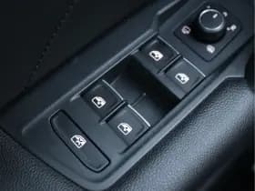 Volkswagen Tiguan 2.0 TSI 4Motion Highline | Head-up | Dynaudio | Trekhaak | ACC thumbnail 38