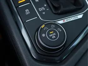 Volkswagen Tiguan 2.0 TSI 4Motion Highline | Head-up | Dynaudio | Trekhaak | ACC thumbnail 84