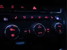 SEAT Leon 2.0 TSI FR Business Intense | Virtual | Trekhaak | Stoelverwarming thumbnail 54