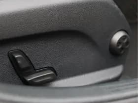 Mercedes-Benz C-Klasse 180 AMG-line | Schuifdak | Sfeerverlichting | Multibeam thumbnail 24