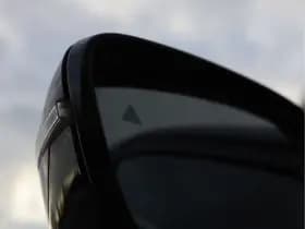 BMW 5 Serie Touring 530e M-sport | Trekhaak | Pano | H&K | Head-up | Org. NL thumbnail 17