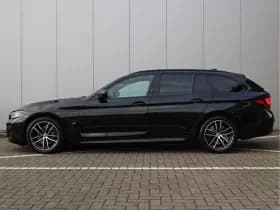 BMW 5 Serie Touring 530e M-sport | Trekhaak | Pano | H&K | Head-up | Org. NL thumbnail 25