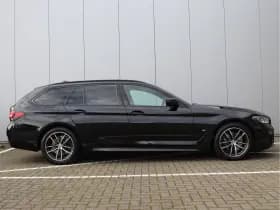 BMW 5 Serie Touring 530e M-sport | Trekhaak | Pano | H&K | Head-up | Org. NL thumbnail 26