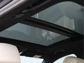 BMW 5 Serie Touring 530e M-sport | Trekhaak | Pano | H&K | Head-up | Org. NL thumbnail 37