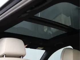 BMW 5 Serie Touring 530e M-sport | Trekhaak | Pano | H&K | Head-up | Org. NL thumbnail 38