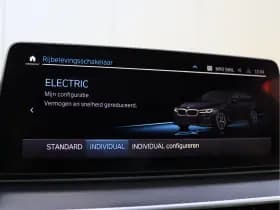 BMW 5 Serie Touring 530e M-sport | Trekhaak | Pano | H&K | Head-up | Org. NL thumbnail 78