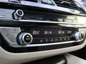 BMW 5 Serie Touring 530e M-sport | Trekhaak | Pano | H&K | Head-up | Org. NL thumbnail 84