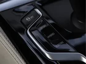 BMW 5 Serie Touring 530e M-sport | Trekhaak | Pano | H&K | Head-up | Org. NL thumbnail 88