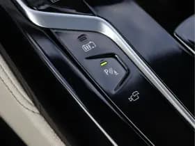 BMW 5 Serie Touring 530e M-sport | Trekhaak | Pano | H&K | Head-up | Org. NL thumbnail 89