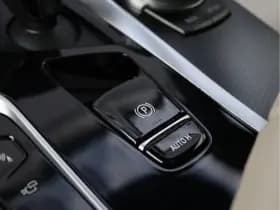 BMW 5 Serie Touring 530e M-sport | Trekhaak | Pano | H&K | Head-up | Org. NL thumbnail 90