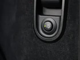 BMW 5 Serie Touring 530e M-sport | Trekhaak | Pano | H&K | Head-up | Org. NL thumbnail 98