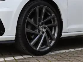 Volkswagen Golf 1.0 TSI Highline R-line | Panoramadak | Camera | Virtual | LED thumbnail 11