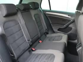 Volkswagen Golf 1.0 TSI Highline R-line | Panoramadak | Camera | Virtual | LED thumbnail 26