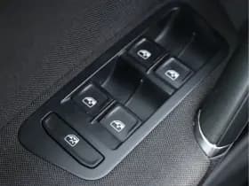 Volkswagen Golf 1.0 TSI Highline R-line | Panoramadak | Camera | Virtual | LED thumbnail 32