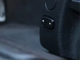 BMW 3-serie 330e M-sport | Schuifdak | Leder | Laser | 88,6% SOH | Org. NL thumbnail 36