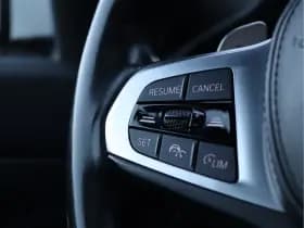 BMW 3-serie 330e M-sport | Schuifdak | Leder | Laser | 88,6% SOH | Org. NL thumbnail 44