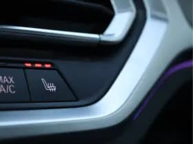 BMW 3-serie 330e M-sport | Schuifdak | Leder | Laser | 88,6% SOH | Org. NL thumbnail 62