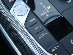 BMW 3-serie 330e M-sport | Schuifdak | Leder | Laser | 88,6% SOH | Org. NL thumbnail 67