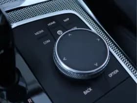 BMW 3-serie 330e M-sport | Schuifdak | Leder | Laser | 88,6% SOH | Org. NL thumbnail 68