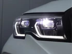 BMW 3-serie 330e M-sport | Schuifdak | Leder | Laser | 88,6% SOH | Org. NL thumbnail 9