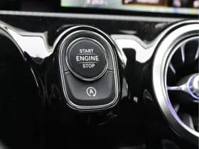 Mercedes-Benz A-Klasse 180 AMG-Line | Sfeerverlichting | Widescreen thumbnail 36