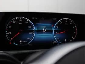 Mercedes-Benz A-Klasse 180 AMG-Line | Sfeerverlichting | Widescreen thumbnail 38