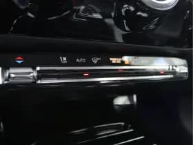 Mercedes-Benz A-Klasse 180 AMG-Line | Sfeerverlichting | Widescreen thumbnail 52