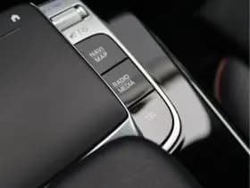 Mercedes-Benz A-Klasse 180 AMG-Line | Sfeerverlichting | Widescreen thumbnail 55