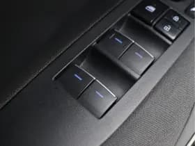 Toyota Corolla 1.8 Hybrid Style | Stoelverwarming | Camera | Navigatie | Org. NL thumbnail 24