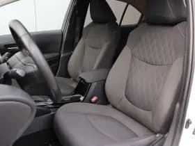 Toyota Corolla 1.8 Hybrid Style | Stoelverwarming | Camera | Navigatie | Org. NL thumbnail 4