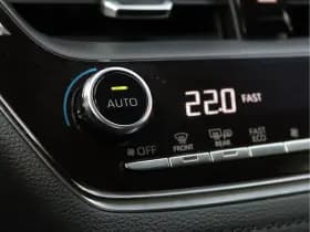 Toyota Corolla 1.8 Hybrid Style | Stoelverwarming | Camera | Navigatie | Org. NL thumbnail 47