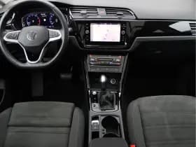 Volkswagen Touran 1.5 TSI Highline 7-zits | Panoramadak | Virtual | Keyless | ACC thumbnail 3