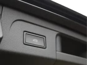 Volkswagen Touran 1.5 TSI Highline 7-zits | Panoramadak | Virtual | Keyless | ACC thumbnail 72