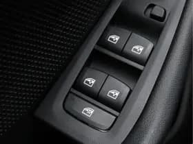 BMW 1-serie 118i Business Edition | Sportline | Navigatie | Sportstoelen | Org. NL thumbnail 24