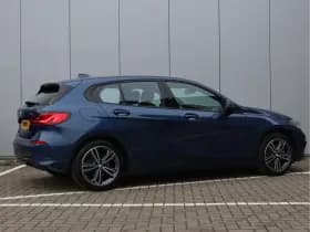 BMW 1-serie 118i Business Edition | Sportline | Navigatie | Sportstoelen | Org. NL thumbnail 5
