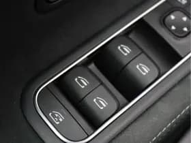 Mercedes-Benz A-Klasse 250 e AMG-line | Sfeerverlichting | Navigatie | SOH 98,5% thumbnail 26