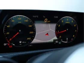 Mercedes-Benz A-Klasse 200 AMG-line | Panoramadak | Widescreen | Org. NL thumbnail 39