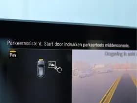 Mercedes-Benz A-Klasse 200 AMG-line | Panoramadak | Widescreen | Org. NL thumbnail 56