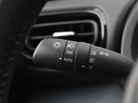 Toyota Yaris 1.5 Hybrid Dynamic | 1e eigenaar | Camera | Navigatie | LED thumbnail 27