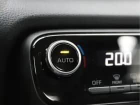 Toyota Yaris 1.5 Hybrid Dynamic | 1e eigenaar | Camera | Navigatie | LED thumbnail 41