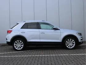 Volkswagen T-Roc 1.0 TSI Style | Camera | Trekhaak | Navigatie | Org. NL thumbnail 18