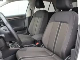 Volkswagen T-Roc 1.0 TSI Style | Camera | Trekhaak | Navigatie | Org. NL thumbnail 4